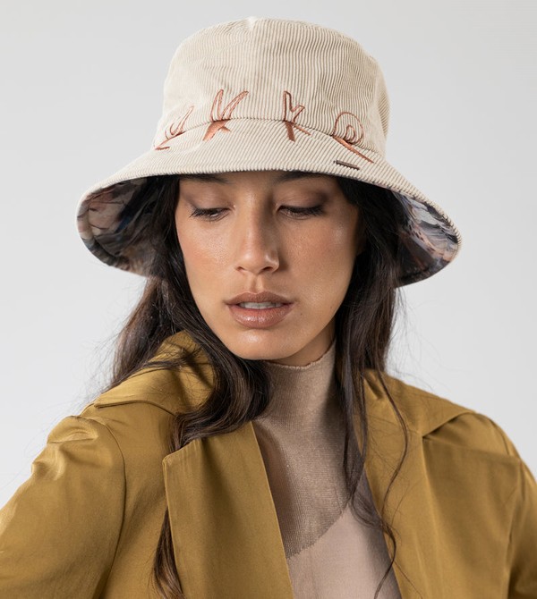 Anekke Contemporary Beige Bucket Hats | UHX-936721