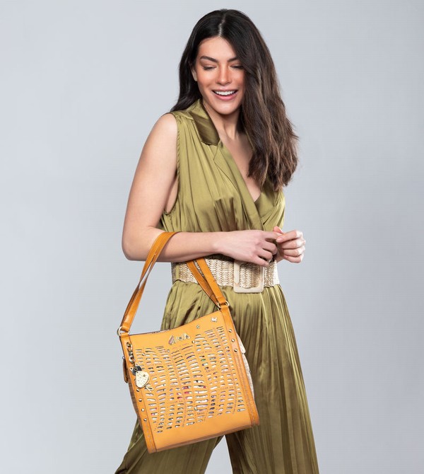 Anekke Nature Pachamama Ochre Shoulder Bags | JLI-085634