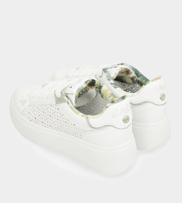 Anekke White Spotted Shoes | MWA-624531