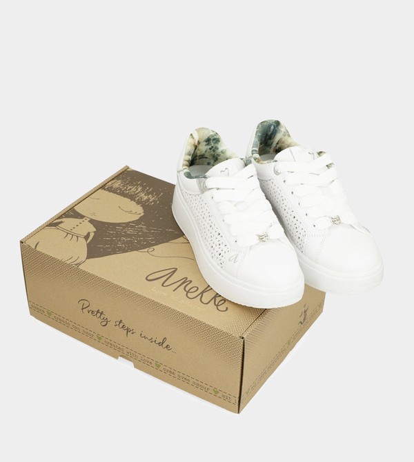 Anekke White Spotted Shoes | MWA-624531